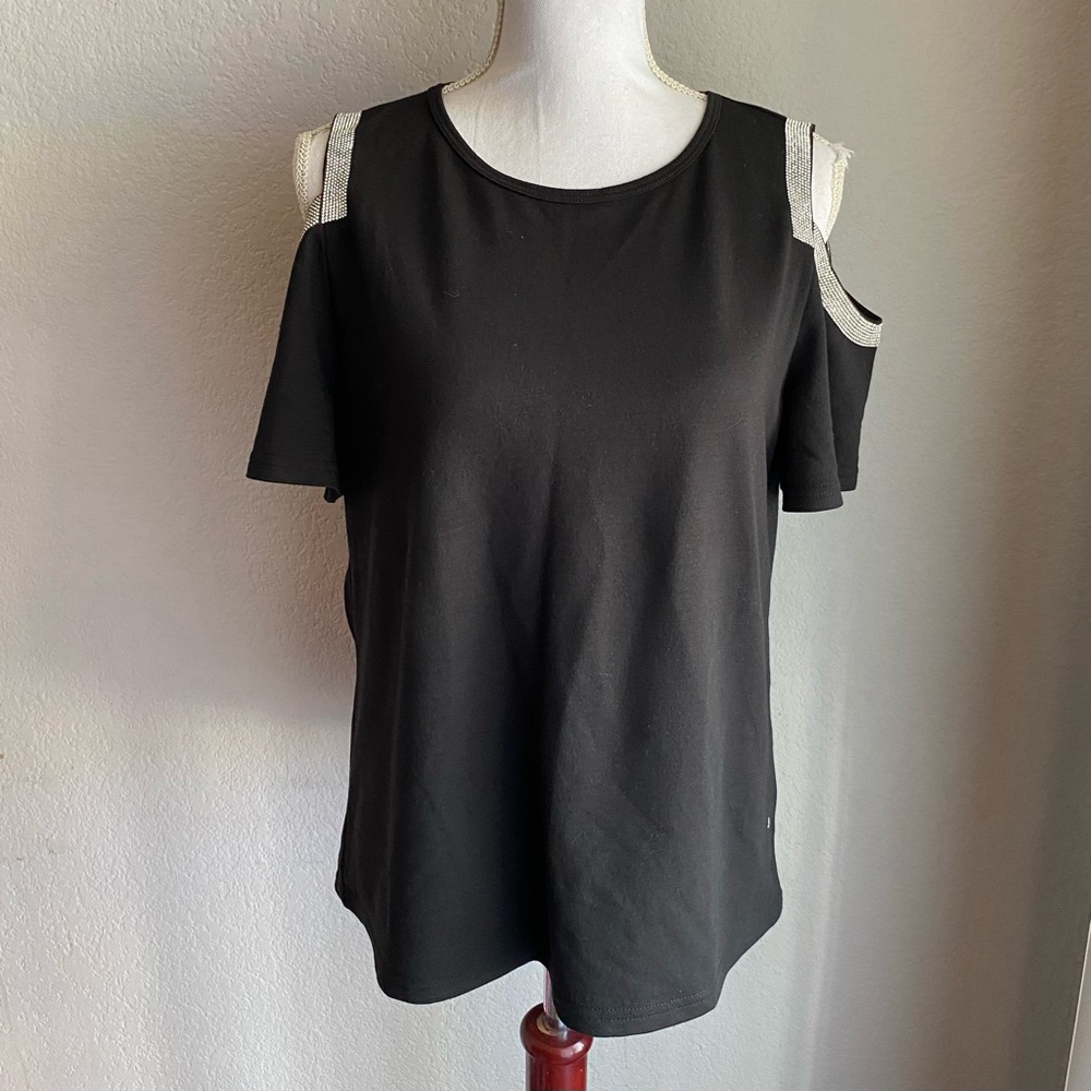 Chic Black Cold Shoulder Top